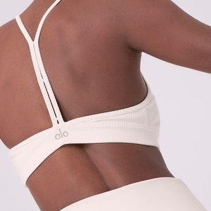 SOLD - Alp yoga y-back top, soft bra size S- white